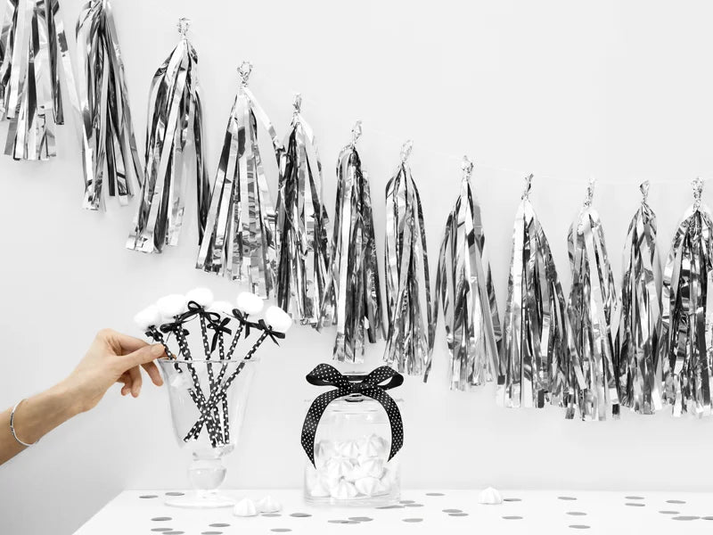 Tassel Garland Silver - TG1-018M