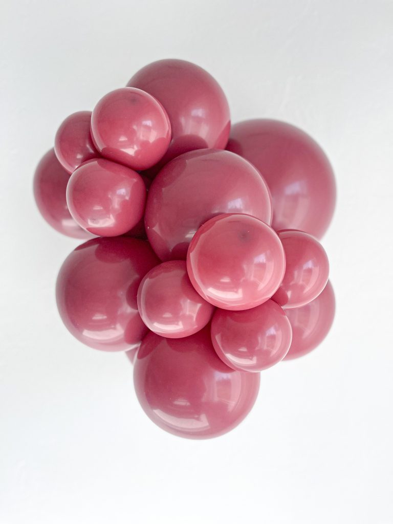 TUFTEX | Designer Balloon Samba - 17 in.