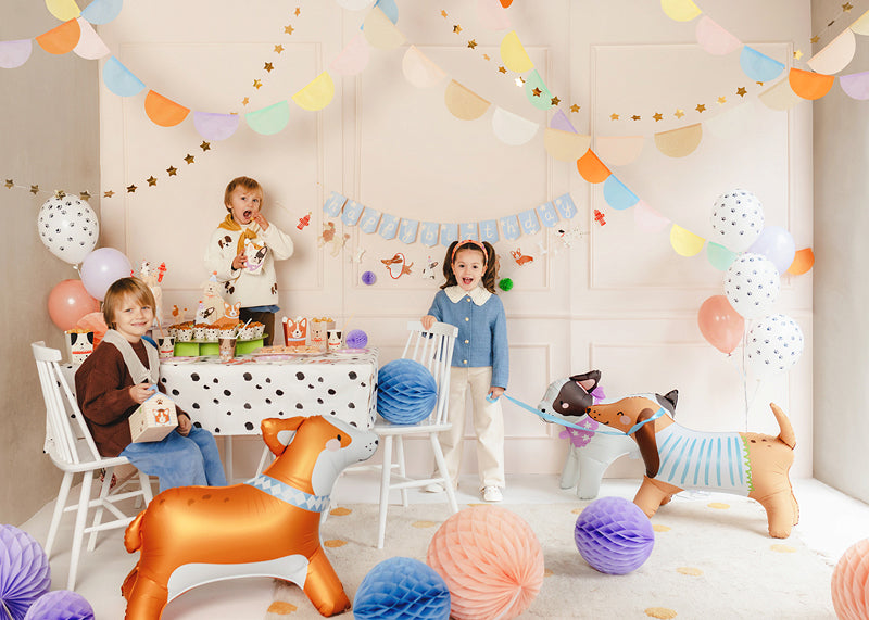 Standing bulldog foil balloon 28 inch – dog-themed party decoration