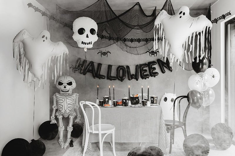 Skull Foil Balloon 18 in. PartyDeco USA