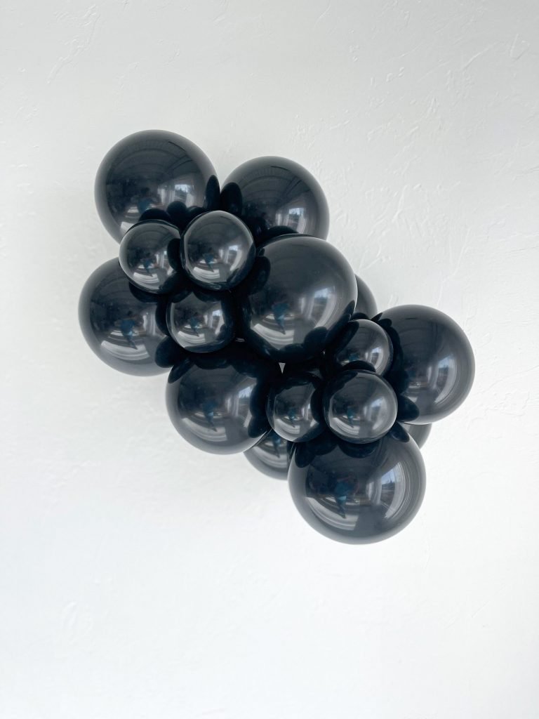 TUFTEX | Designer Balloon Black - 17 in.