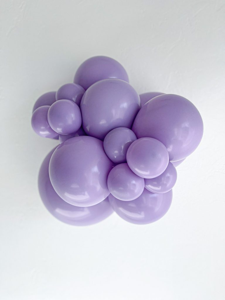 TUFTEX | Designer Balloon Blossom - 17 in.