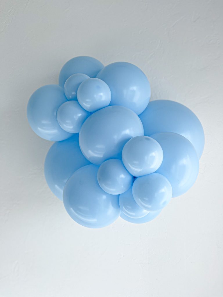 TUFTEX | Designer Balloon Monet - 17 in.