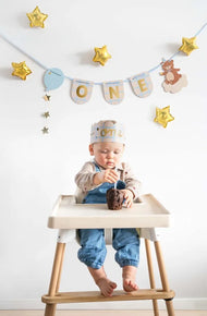 CHAIR BANNER AND CROWN TEDDY BEAR (50X20.5CM) (1.6M) PARTY DECO