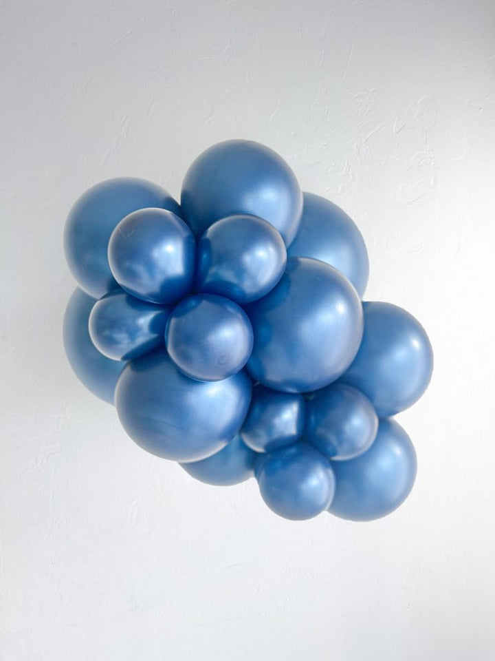 TUFTEX | Metallic Balloon Midnight Blue - 11 in.