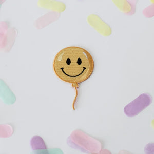 
            
                Load image into Gallery viewer, SMILE BALLOON EMBROIDERED PATCH
            
        
