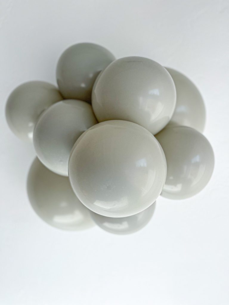 TUFTEX | Designer Balloon Stone - 17 in.